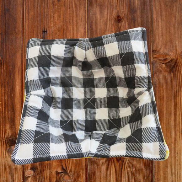 Microwave Bowl Cozy, Reversible Lemon and Buffalo Check Soup Bowl Holder - Picture 2 of 4